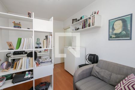 Casa à venda com 212m², 4 quartos e 3 vagas Casa à venda com 212m², 4 quartos e 3 vagasQuarto 3