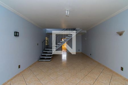Sala de casa para alugar com 3 quartos, 180m² em Planalto Paulista, São Paulo