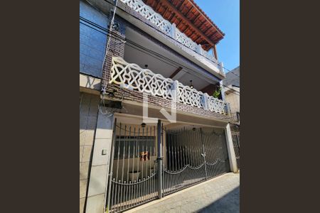 Casa para alugar com 89m², 5 quartos e 1 vagaFachada