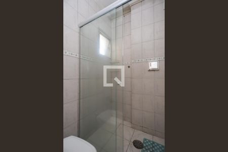 Apartamento à venda com 81m², 2 quartos e 1 vaga Apartamento à venda com 81m², 2 quartos e 1 vagaBanheiro