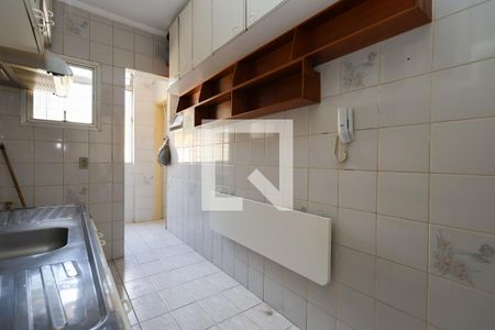 Apartamento à venda com 81m², 2 quartos e 1 vaga Apartamento à venda com 81m², 2 quartos e 1 vagaCozinha