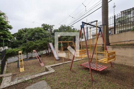 Apartamento à venda com 81m², 2 quartos e 1 vaga Apartamento à venda com 81m², 2 quartos e 1 vagaÁrea comum - Playground