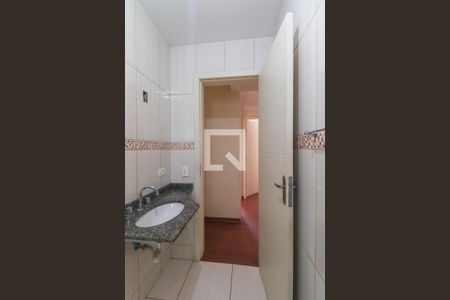 Casa para alugar com 380m², 3 quartos e 2 vagasBanheiro Social