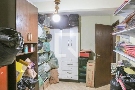 Casa à venda com 150m², 8 quartos e 2 vagas Casa à venda com 150m², 8 quartos e 2 vagasEscritório