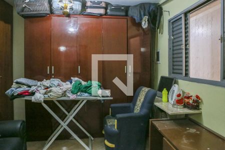 Casa à venda com 150m², 8 quartos e 2 vagas Casa à venda com 150m², 8 quartos e 2 vagasEscritório