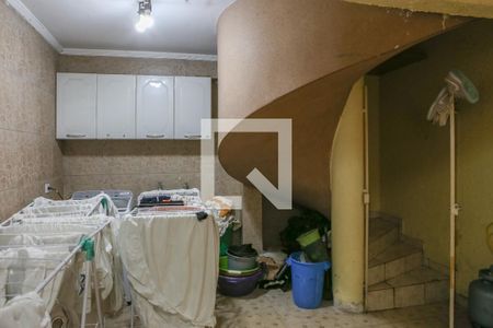 Casa à venda com 150m², 8 quartos e 2 vagas Casa à venda com 150m², 8 quartos e 2 vagasÁrea de Serviço e Quintal