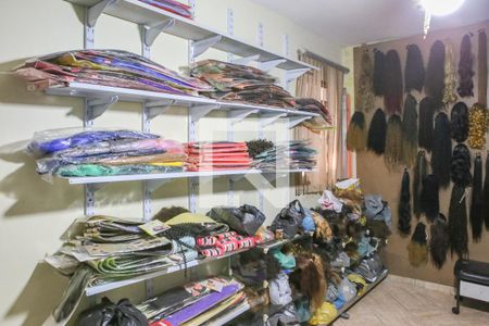 Casa à venda com 150m², 8 quartos e 2 vagas Casa à venda com 150m², 8 quartos e 2 vagasEscritório