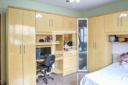 Casa à venda com 150m², 8 quartos e 2 vagas Casa à venda com 150m², 8 quartos e 2 vagasQuarto 3