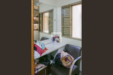 Casa à venda com 150m², 8 quartos e 2 vagas Casa à venda com 150m², 8 quartos e 2 vagasQuarto 4