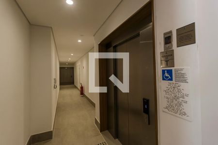 Apartamento para alugar com 52m², 2 quartos e 1 vagaHall social