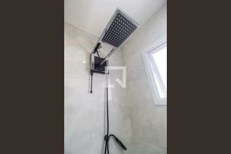 Apartamento para alugar com 52m², 2 quartos e 1 vagaDetalhe do banheiro