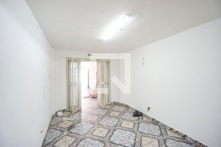Casa à venda com 240m², 4 quartos e 6 vagasSala da edicola