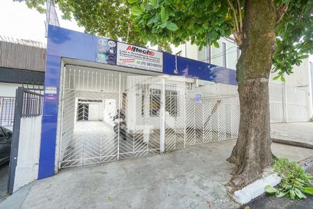 Casa à venda com 240m², 4 quartos e 6 vagasFachada