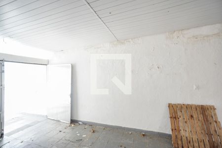 Casa à venda com 240m², 4 quartos e 6 vagasVista do quarto 02