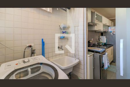 Apartamento à venda com 70m², 2 quartos e 1 vaga Apartamento à venda com 70m², 2 quartos e 1 vagaÁrea de Serviço