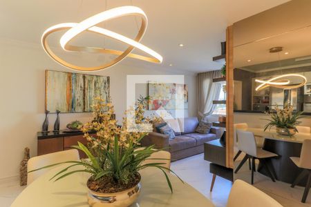 Apartamento à venda com 70m², 2 quartos e 1 vaga Apartamento à venda com 70m², 2 quartos e 1 vagaSala