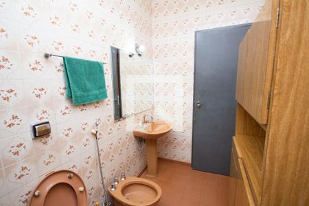 Casa para alugar com 704m², 3 quartos e 5 vagas Casa para alugar com 704m², 3 quartos e 5 vagasBanheiro Social