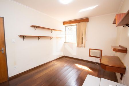 Casa para alugar com 704m², 3 quartos e 5 vagas Casa para alugar com 704m², 3 quartos e 5 vagasQuarto 1