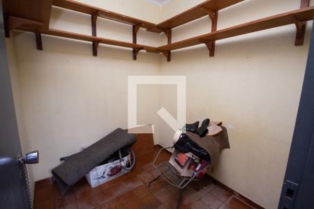 Casa para alugar com 704m², 3 quartos e 5 vagas Casa para alugar com 704m², 3 quartos e 5 vagasDespensa