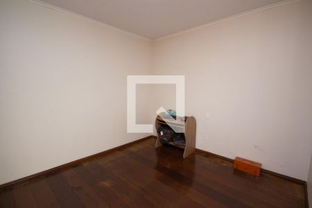 Casa para alugar com 704m², 3 quartos e 5 vagas Casa para alugar com 704m², 3 quartos e 5 vagasQuarto 2