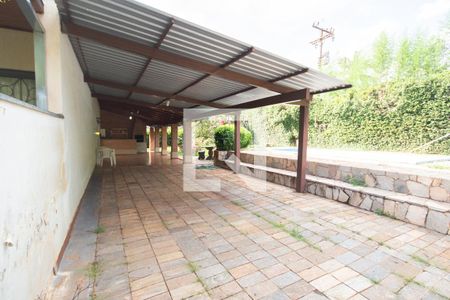 Casa para alugar com 704m², 3 quartos e 5 vagas Casa para alugar com 704m², 3 quartos e 5 vagasQuintal/Churrasqueira