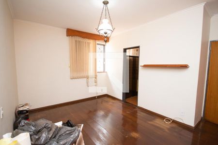 Casa para alugar com 704m², 3 quartos e 5 vagas Casa para alugar com 704m², 3 quartos e 5 vagasSuite