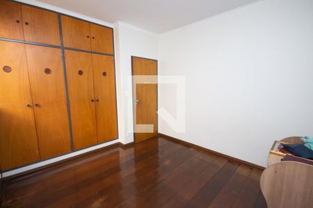 Casa para alugar com 704m², 3 quartos e 5 vagas Casa para alugar com 704m², 3 quartos e 5 vagasQuarto 2