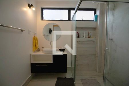 Apartamento para alugar com 120m², 3 quartos e 1 vaga Apartamento para alugar com 120m², 3 quartos e 1 vagaBanheiro da Suíte