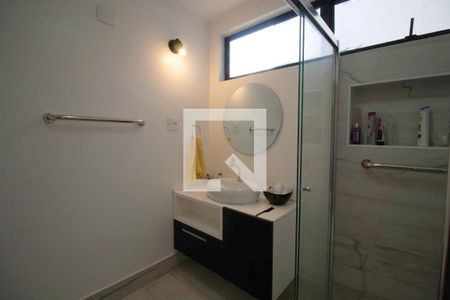 Apartamento para alugar com 120m², 3 quartos e 1 vaga Apartamento para alugar com 120m², 3 quartos e 1 vagaBanheiro da Suíte