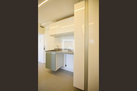 Apartamento à venda com 39m², 2 quartos e 1 vaga Apartamento à venda com 39m², 2 quartos e 1 vagaÁrea de Serviço