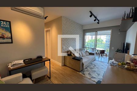 Sala de apartamento à venda com 2 quartos, 69m² em Sumaré, São Paulo