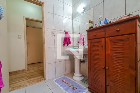 Casa à venda com 325m², 4 quartos e 6 vagasQuarto 2 suite banheiro