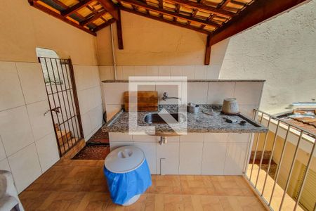 Casa à venda com 325m², 4 quartos e 6 vagasÁrea comum - Churrasqueira