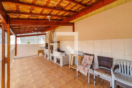 Casa à venda com 325m², 4 quartos e 6 vagasÁrea comum - Churrasqueira