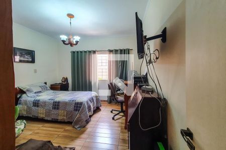 Casa à venda com 325m², 4 quartos e 6 vagasquarto 3