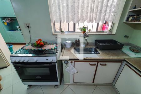 Casa à venda com 325m², 4 quartos e 6 vagascozinha