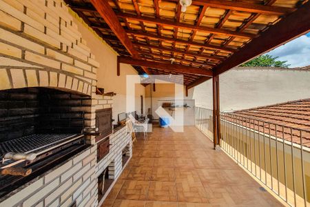 Casa à venda com 325m², 4 quartos e 6 vagasChurrasqueira