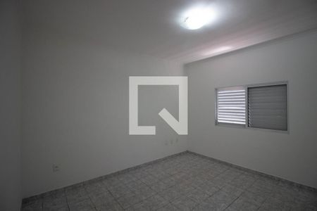 Quarto 1 de casa à venda com 2 quartos, 130m² em Vila Carmosina, São Paulo