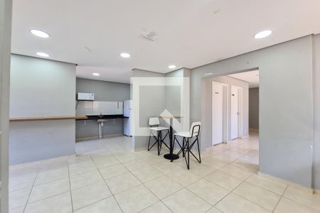 Apartamento para alugar com 44m², 2 quartos e 1 vagaÁrea comum - Salão de festas