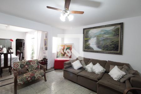 Sala 1 de casa para alugar com 5 quartos, 400m² em Presidente Roosevelt, Uberlândia
