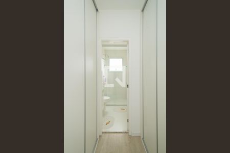 Apartamento à venda com 94m², 3 quartos e 2 vagas Apartamento à venda com 94m², 3 quartos e 2 vagasCloset - Suíte