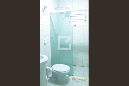 Banheiro Social de casa para alugar com 2 quartos, 32m² em Jardim Scandia, Taboão da Serra