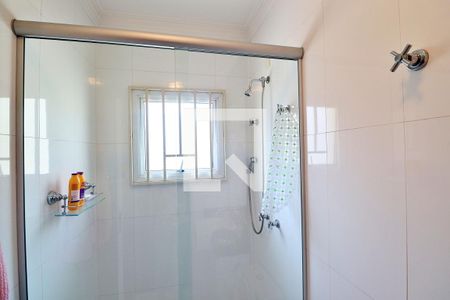 Casa à venda com 198m², 3 quartos e 4 vagasSuíte 3 - Banheiro