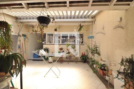 Casa à venda com 198m², 3 quartos e 4 vagasQuintal