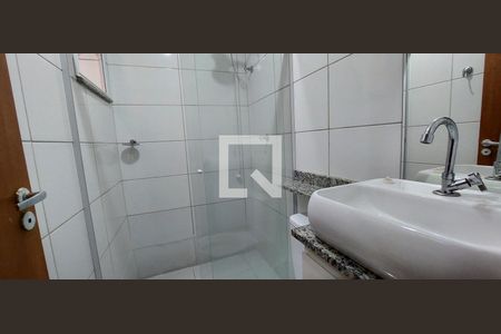 Banheiro de kitnet/studio para alugar com 1 quarto, 12m² em Vila Sao Pedro, Santo André
