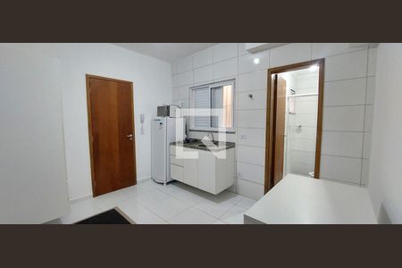 Quarto / Cozinha  de kitnet/studio para alugar com 1 quarto, 12m² em Vila Sao Pedro, Santo André