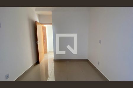 Quarto Suíte 1 de apartamento para alugar com 2 quartos, 98m² em Vila Paris, Belo Horizonte