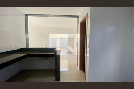 Cozinha/Área de serviço de apartamento para alugar com 2 quartos, 98m² em Vila Paris, Belo Horizonte