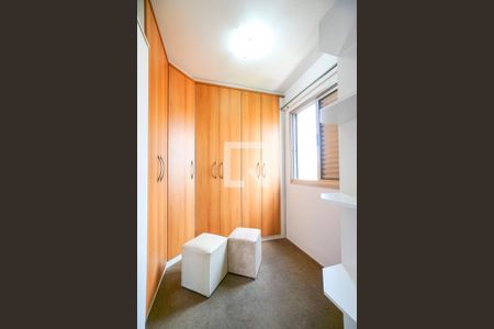 Apartamento à venda com 65m², 2 quartos e 2 vagas Apartamento à venda com 65m², 2 quartos e 2 vagasCloset do quarto 02