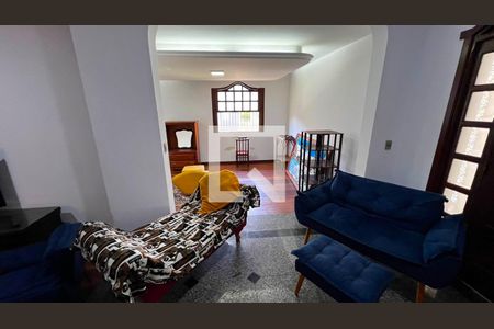 Sala de casa à venda com 4 quartos, 600m² em Sagrada Família, Belo Horizonte